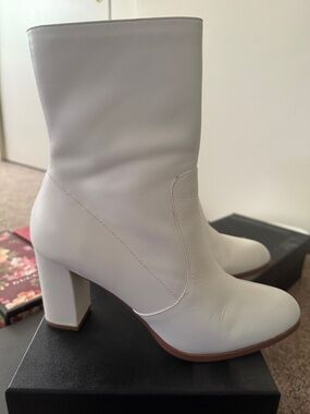 Chinese Laundry White Mid-Calf Block Heel Boots
